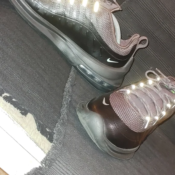 Nike ACG Gray and Black Athletic Shoes - Picture 12 of 13